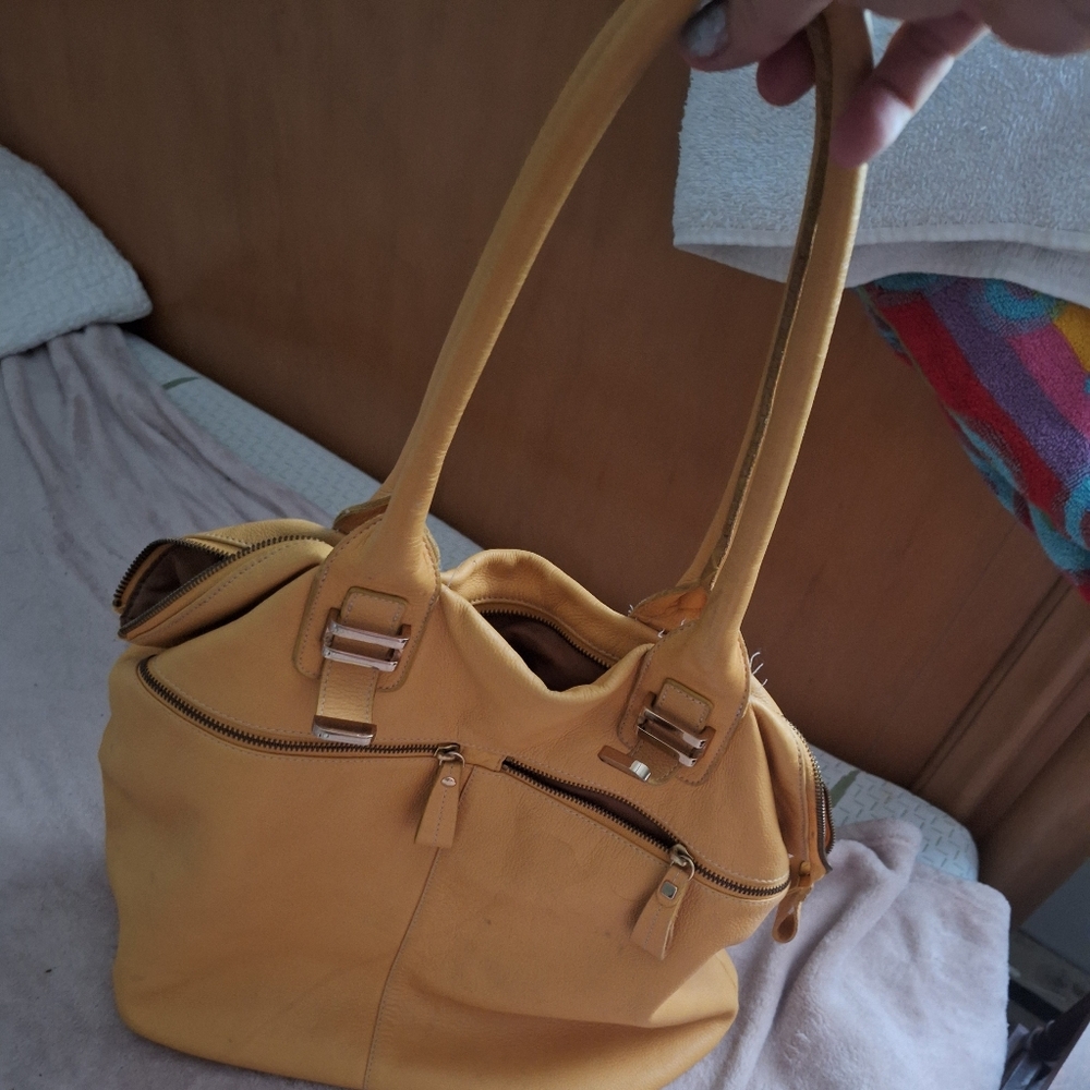 💥Vintage-Elegant Yellow Handbag, Or Big Tote.